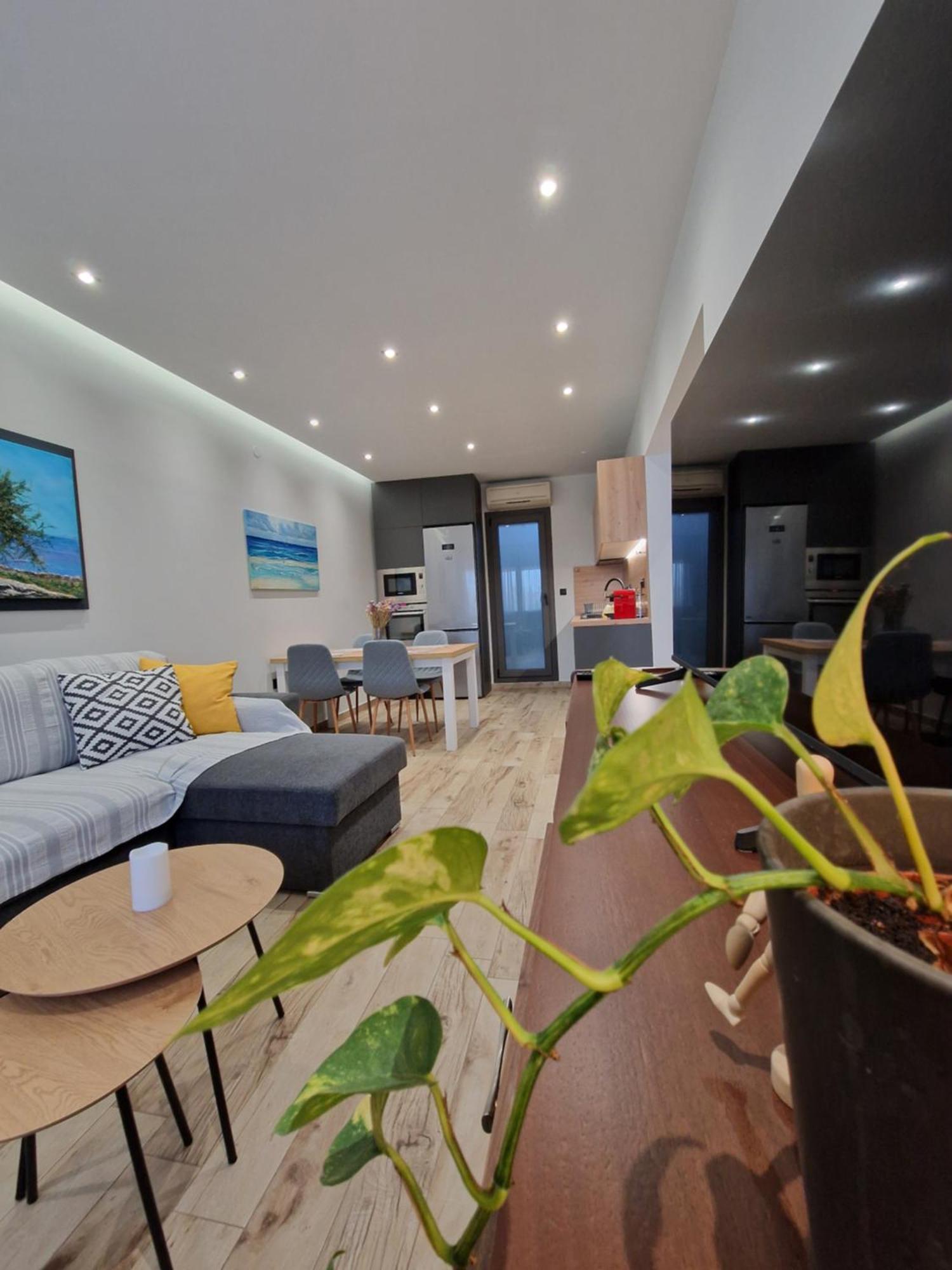 Lap Apartment